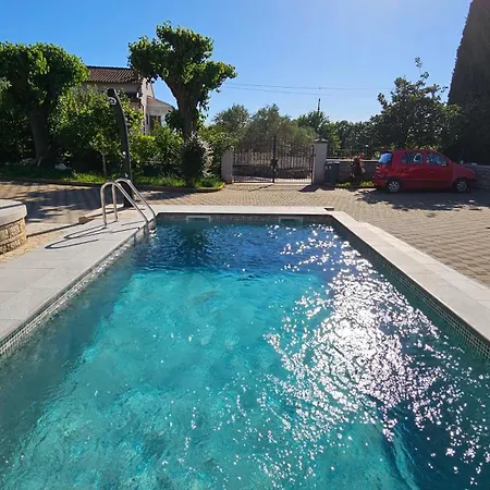 Vesna With Pool - New! Apartment Sveti Lovrec Pazenaticki