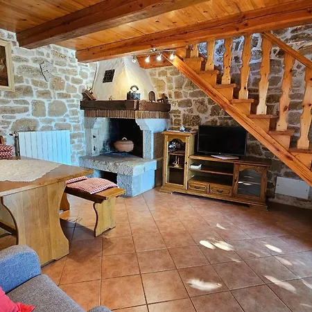 Vesna & Mario With Pool * Sveti Lovreč Pazenatički