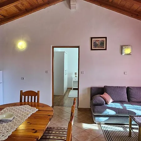 Vesna & Mario With Pool * Sveti Lovreč Pazenatički